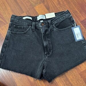 Universal Thread Black Denim Shorts NWT Size 8